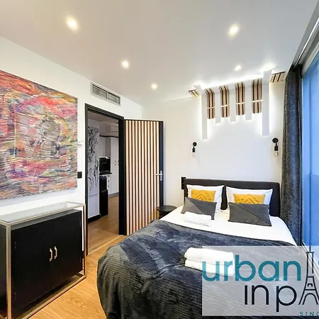Urban Flat 129 - Sublime Art Champs-elysees Apartment