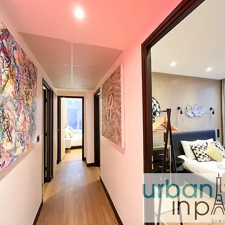 Urban Flat 129 - Sublime Art Champs-elysees